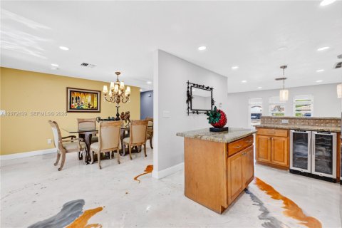 Casa en venta en Coral Springs, Florida, 4 dormitorios, 195.28 m2 № 2309223 - foto 18