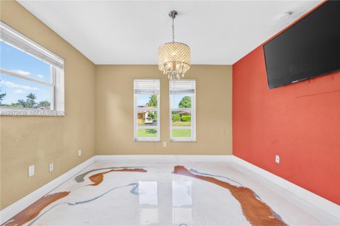 Casa en venta en Coral Springs, Florida, 4 dormitorios, 195.28 m2 № 2309223 - foto 29