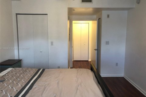 Condominio en alquiler en Aventura, Florida, 1 dormitorio, 76.92 m2 № 1935043 - foto 7