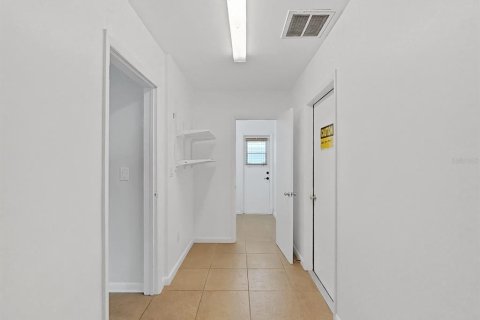 Снять в аренду виллу или дом в Бель-Эйр, Флорида 3 комнаты, 117.06м2, № 2235323 - фото 13