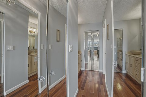 Copropriété à louer à Hollywood, Floride: 2 chambres, 144.28 m2 № 2407328 - photo 23