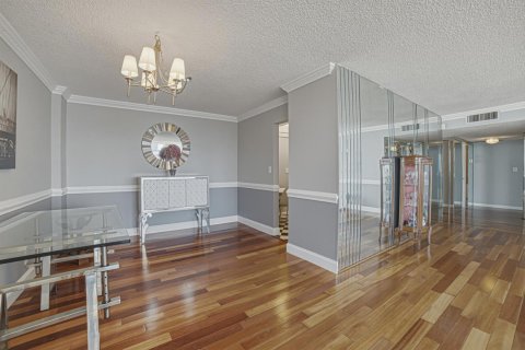 Copropriété à louer à Hollywood, Floride: 2 chambres, 144.28 m2 № 2407328 - photo 15