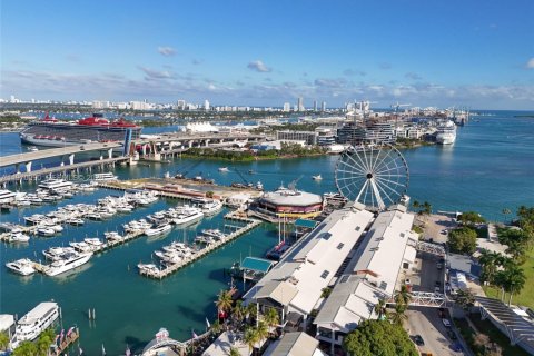 Condominio en venta en Miami, Florida, 1 dormitorio, 74.51 m2 № 2032622 - foto 30