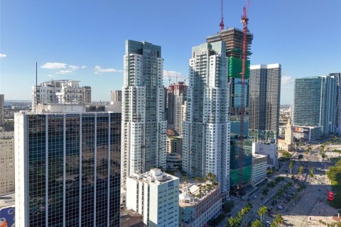 Condominio en venta en Miami, Florida, 1 dormitorio, 74.51 m2 № 2032622 - foto 25