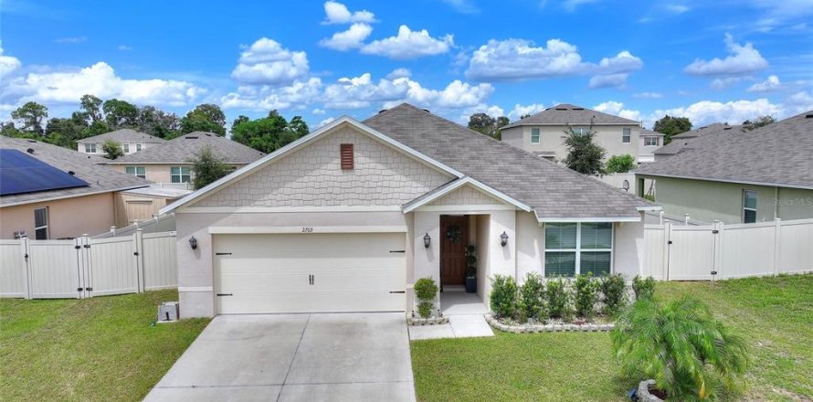 House in Tavares, Florida 3 bedrooms, 157 sq.m. № 1917801