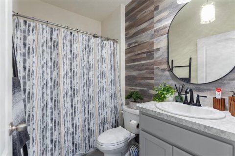 House in Tavares, Florida 3 bedrooms, 157 sq.m. № 1917801 - photo 14