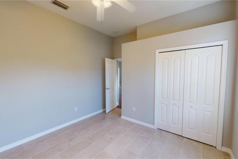 House in Sarasota, Florida 4 bedrooms, 281.96 sq.m. № 2402773 - photo 10