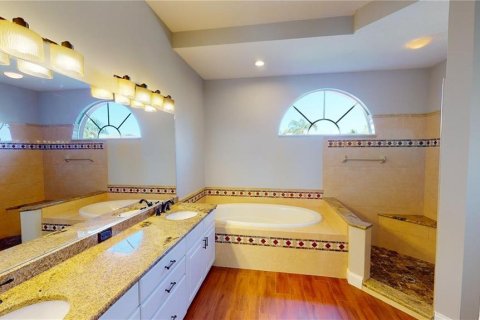 House in Sarasota, Florida 4 bedrooms, 281.96 sq.m. № 2402773 - photo 7