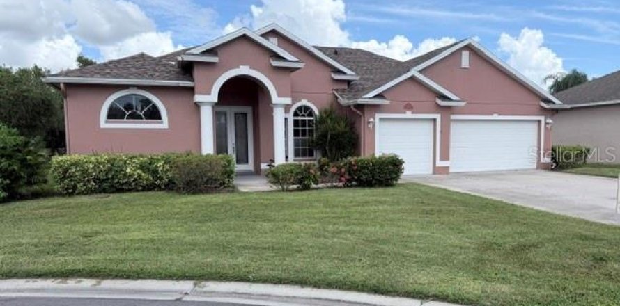 House in Sarasota, Florida 4 bedrooms, 281.96 sq.m. № 2402773