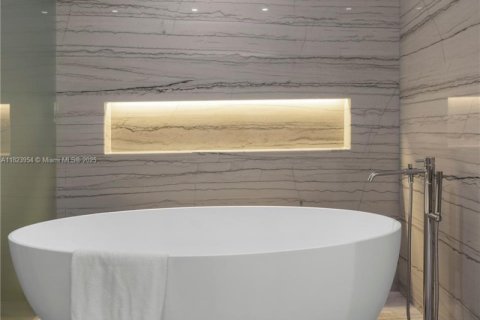 Copropriété à louer à Miami Beach, Floride: 2 chambres, 135.36 m2 № 1937125 - photo 16