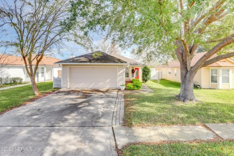 Casa en venta en Orange Park, Florida, 3 dormitorios, 132.85 m2 № 907442 - foto 1