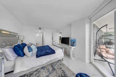 Condominio en venta en North Bay Village, Florida, 2 dormitorios, 95.69 m2 № 1922118 - foto 19