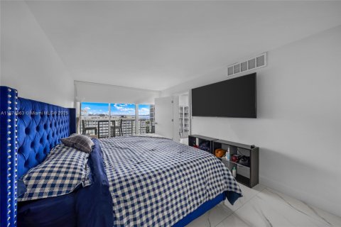 Condominio en venta en North Bay Village, Florida, 2 dormitorios, 95.69 m2 № 1922118 - foto 12