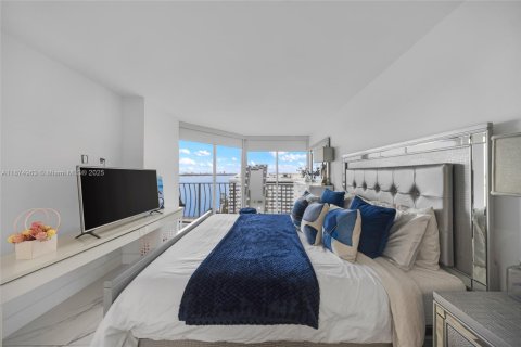 Condominio en venta en North Bay Village, Florida, 2 dormitorios, 95.69 m2 № 1922118 - foto 20