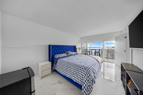 Condominio en venta en North Bay Village, Florida, 2 dormitorios, 95.69 m2 № 1922118 - foto 14