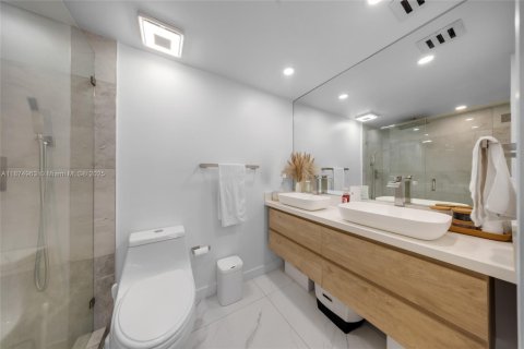 Condominio en venta en North Bay Village, Florida, 2 dormitorios, 95.69 m2 № 1922118 - foto 22