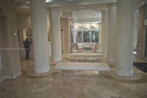 Condo in Miami, Florida, 1 bedroom  № 2079466 - photo 14