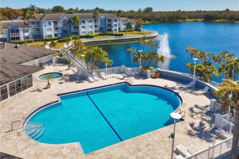 Copropriété à louer à Cutler Bay, Floride: 2 chambres, 103.4 m2 № 2025739 - photo 15