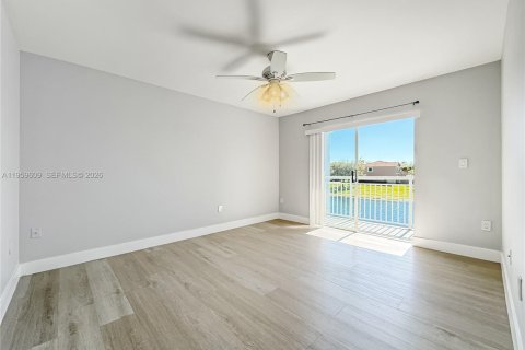 Copropriété à louer à Cutler Bay, Floride: 2 chambres, 103.4 m2 № 2025739 - photo 9