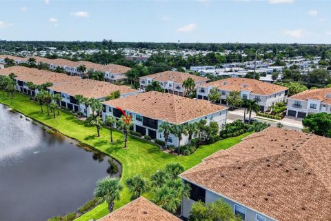 Copropriété à louer à Bradenton, Floride: 3 chambres, 120.77 m2 № 2323003 - photo 3