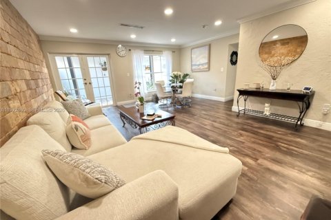 Купить виллу или дом в Майами, Флорида 4 спальни, 147.25м2, № 2033078 - фото 2