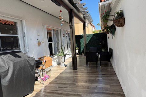 Купить виллу или дом в Майами, Флорида 4 спальни, 147.25м2, № 2033078 - фото 15