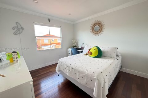 Купить виллу или дом в Майами, Флорида 4 спальни, 147.25м2, № 2033078 - фото 29