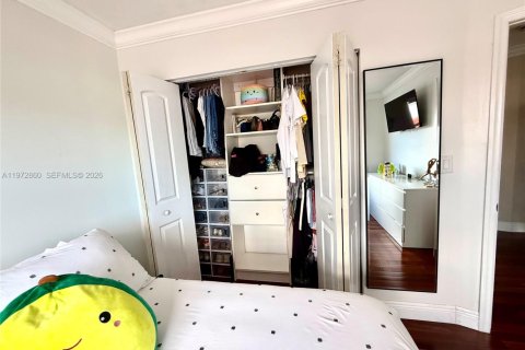 Купить виллу или дом в Майами, Флорида 4 спальни, 147.25м2, № 2033078 - фото 28