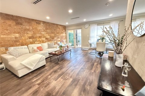 Купить виллу или дом в Майами, Флорида 4 спальни, 147.25м2, № 2033078 - фото 5