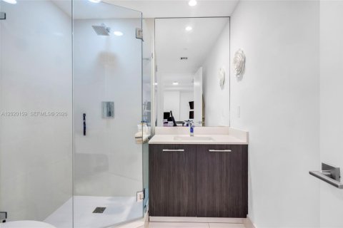 Condo in Miami, Florida, 1 bedroom  № 2179394 - photo 21
