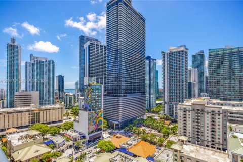 Condo in Miami, Florida, 1 bedroom  № 2179394 - photo 15