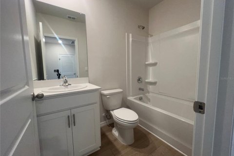 Touwnhouse à louer à Lakewood Ranch, Floride: 3 chambres, 136.01 m2 № 2167188 - photo 23
