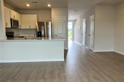 Touwnhouse à louer à Lakewood Ranch, Floride: 3 chambres, 136.01 m2 № 2167188 - photo 13