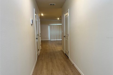 Touwnhouse à louer à Lakewood Ranch, Floride: 3 chambres, 136.01 m2 № 2167188 - photo 2