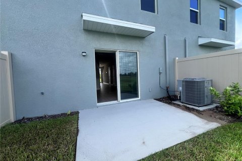 Touwnhouse à louer à Lakewood Ranch, Floride: 3 chambres, 136.01 m2 № 2167188 - photo 17