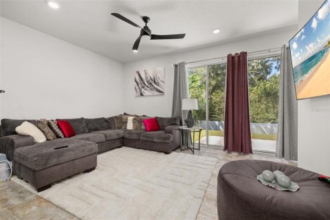 Casa en venta en Okahumpka, Florida, 3 dormitorios, 149.02 m2 № 2421645 - foto 13