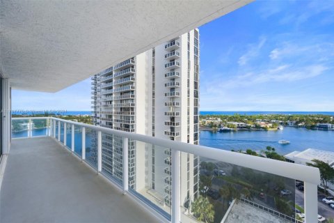 Condominio en venta en Aventura, Florida, 2 dormitorios, 93.92 m2 № 1874639 - foto 18