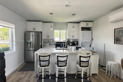 Casa en venta en Miami, Florida, 3 dormitorios, 102.19 m2 № 2041362 - foto 9