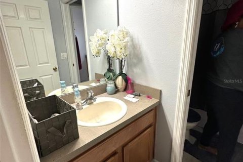 House in Orlando, Florida 5 bedrooms, 255.02 sq.m. № 1651067 - photo 6