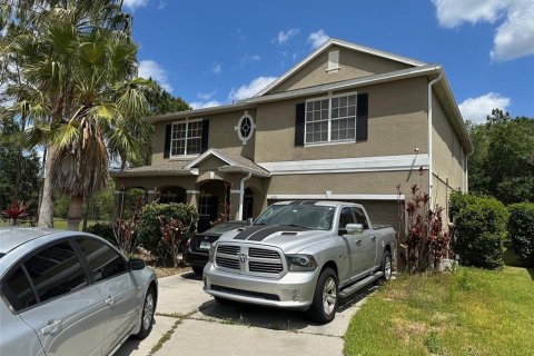 House in Orlando, Florida 5 bedrooms, 255.02 sq.m. № 1651067 - photo 2