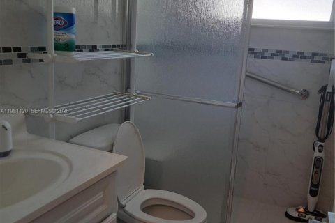 Casa en venta en Miami, Florida, 4 dormitorios, 165.37 m2 № 2056608 - foto 20