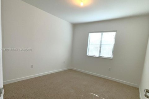 Condominio en venta en Cutler Bay, Florida, 3 dormitorios, 95.88 m2 № 1840800 - foto 13