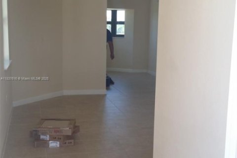 Condo in Cutler Bay, Florida, 3 bedrooms  № 1840800 - photo 5
