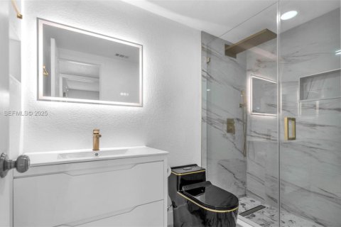 Villa ou maison à louer à Miami, Floride: 4 chambres, 147.16 m2 № 1987505 - photo 24