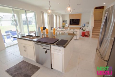 Villa ou maison à louer à Kissimmee, Floride: 4 chambres, 245.73 m2 № 2165973 - photo 4