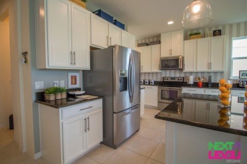 Villa ou maison à louer à Kissimmee, Floride: 4 chambres, 245.73 m2 № 2165973 - photo 7