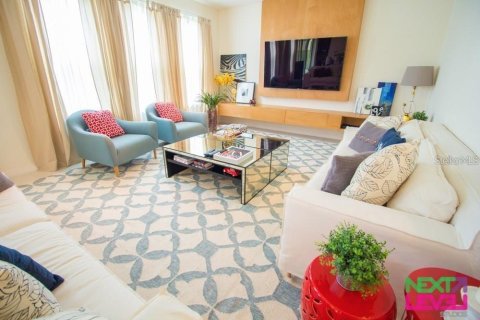 Villa ou maison à louer à Kissimmee, Floride: 4 chambres, 245.73 m2 № 2165973 - photo 10