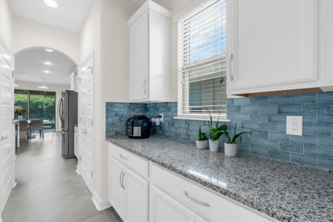 Villa ou maison à vendre à Winter Garden, Floride: 5 chambres, 299.8 m2 № 2224982 - photo 8