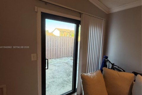 Touwnhouse à vendre à Tamarac, Floride: 2 chambres, 111.58 m2 № 2000100 - photo 19