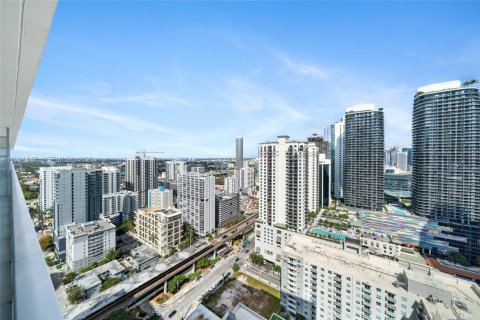 Condominio en Miami, Florida, 2 dormitorios  № 2029078